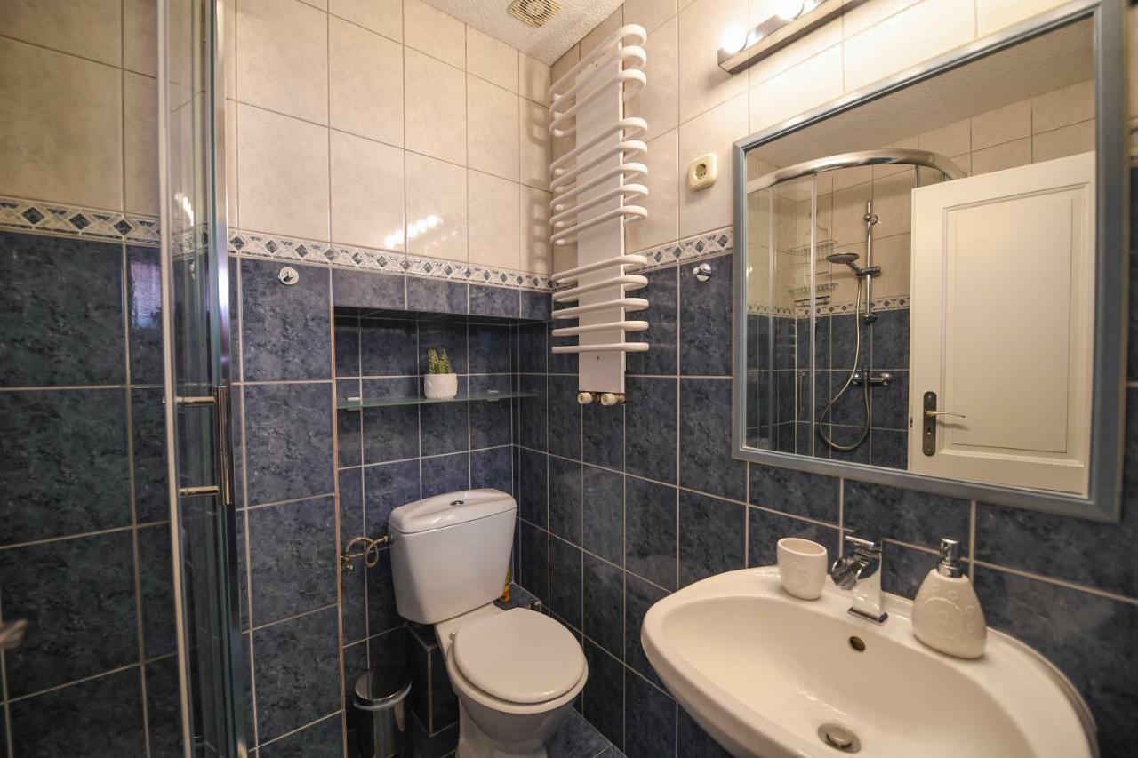 Moretti Apartman Appartement Eger Buitenkant foto